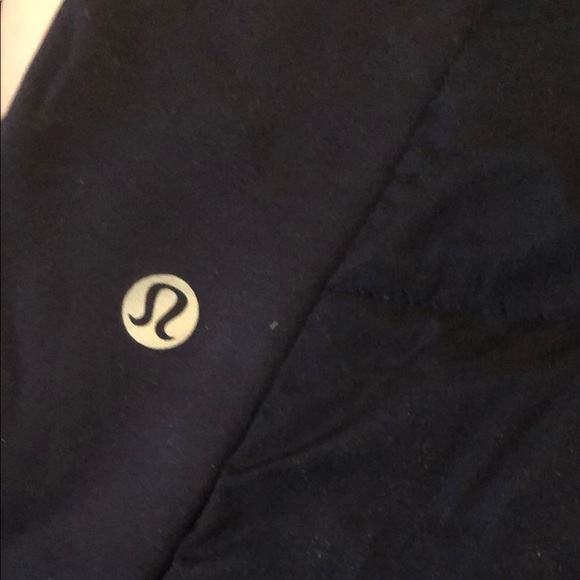 Women's Black Sleeveless Jacket - Picture 3 of 4